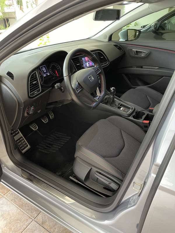 F71B76B8-44F3-4D2C-9743-0BD422F56FCD