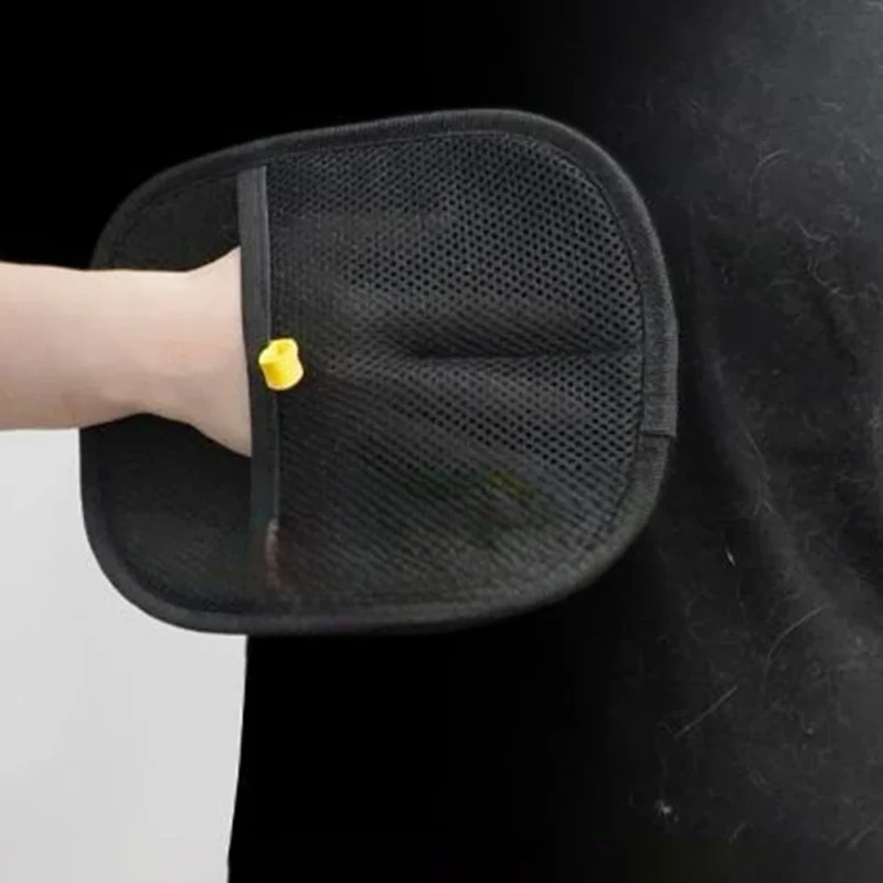 Dual-texture grooming mitts