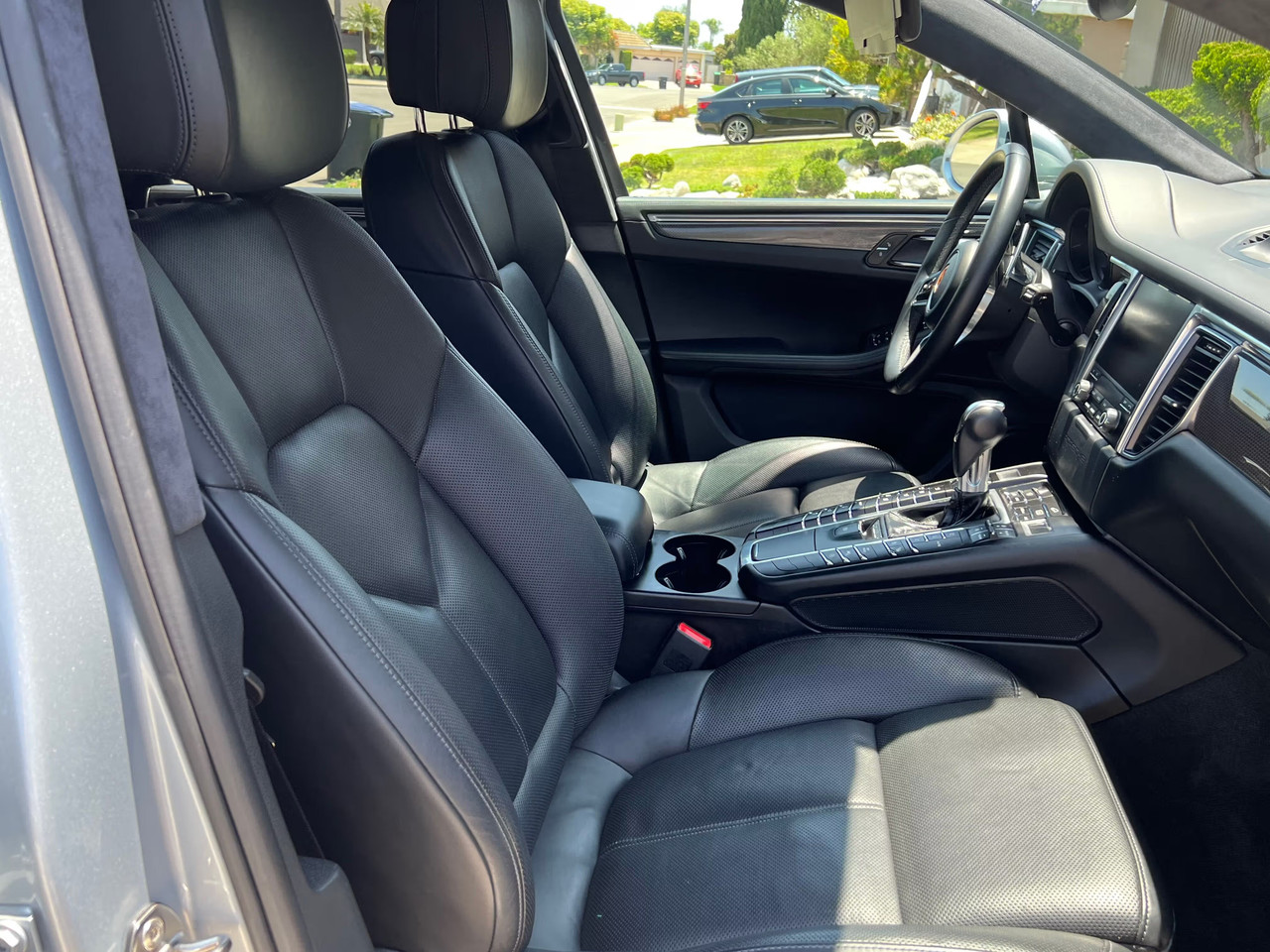 Vehicle thumbnail 21