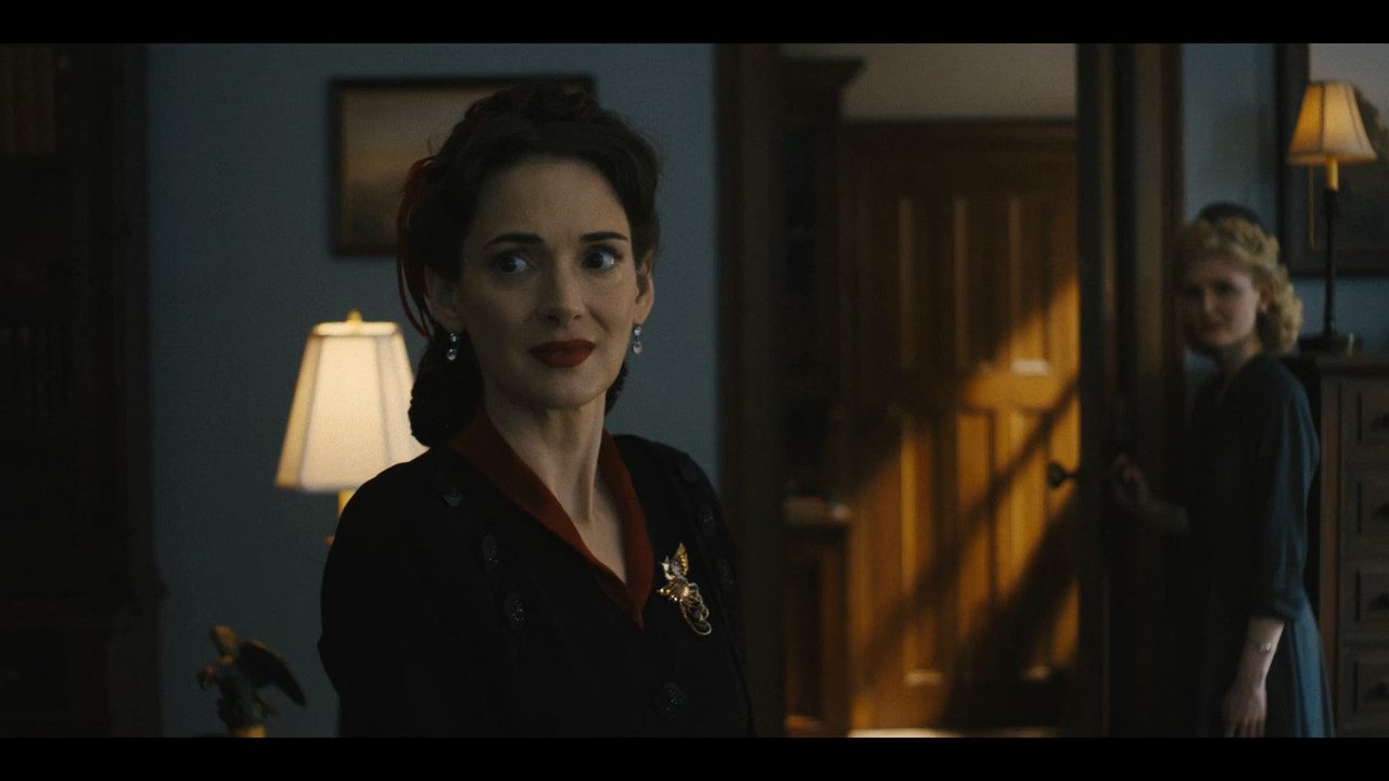 The Plot Against America (2020) S01E06 Part 6 (1080p AMZN WEB-DL x265 10bit EAC3 5.1 - HxD) [TAoE].m
