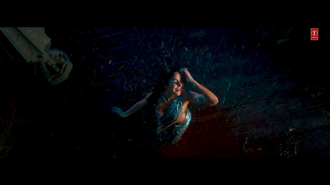 Tip Tip Song- Sooryavanshi - Akshay Kumar, Katrina Kaif 4k.mp4_snapshot_00.02.239