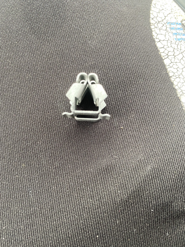 A8C4D6A5-26A6-4A8D-8090-45511E9CA1C7