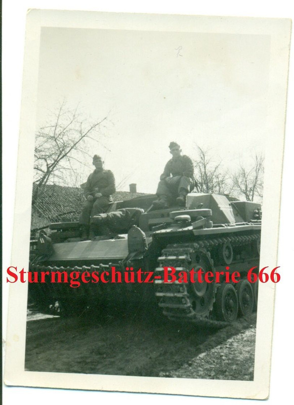 FOTO - STUG-BATTERIE 666 - STURMGESCHÜTZ - In Fa