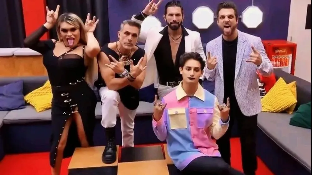 Tras fracaso, integrantes del Team Inferno graban comerciales para poder comer