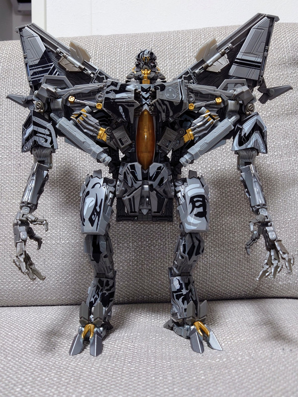 Transformers-Masterpiece-Movie-MPM-10R-ROTF-Starscream-09