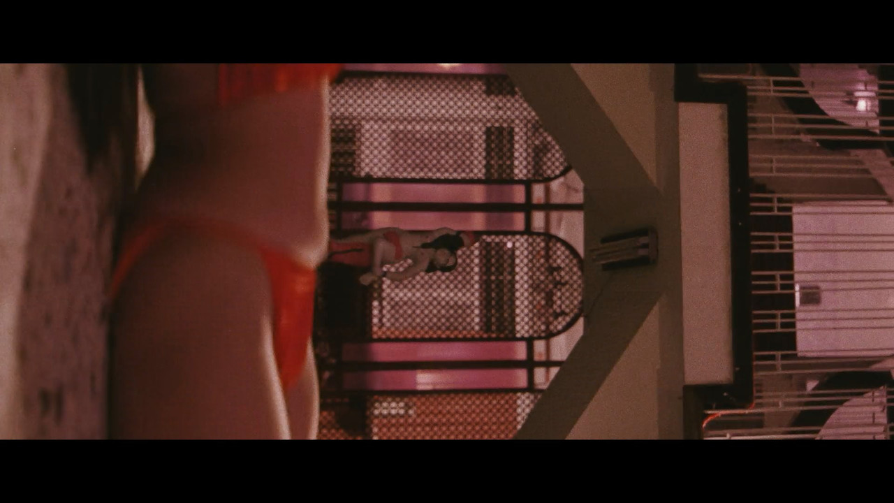 Miss.Lovely.2012.1080p.NF.mkv_snapshot_01.20_[2021.07.14_11.02.09]