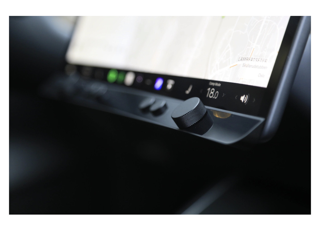 ECD8A63B-CA28-46D1-97AA-77AC796C3644