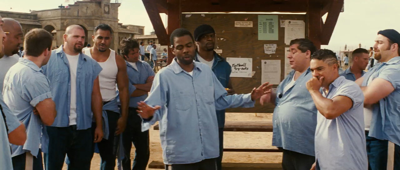 The Longest Yard 2005 BluRay [Hindi + English] 480p 720p ESub Screenshot