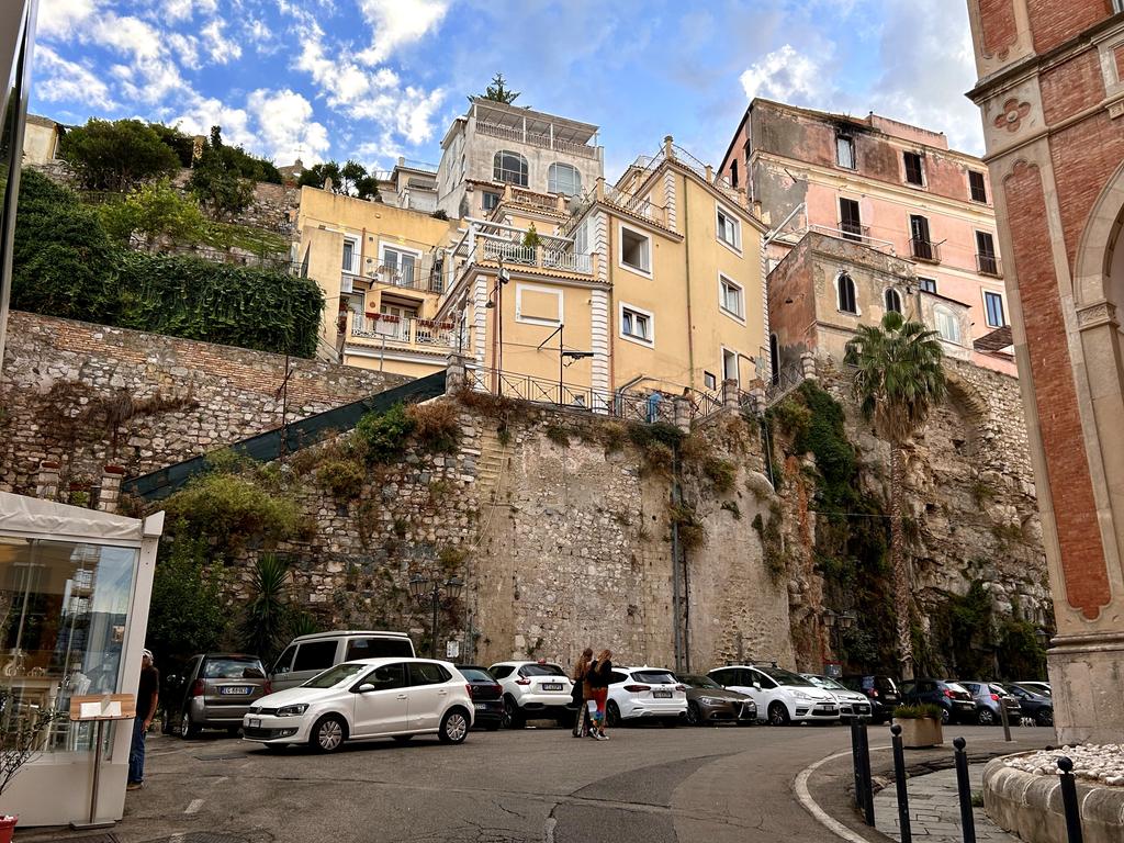 Жаркий сентябрь на побережье Тирренского моря. Жаркий сентябрь на побережье Тирренского моря.