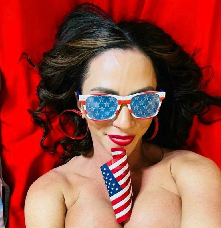 تفاعل كبير مع صور أرييلا فيريرا الجديدة على الإنترنت  Ariellaferreraofficial-1718826851285