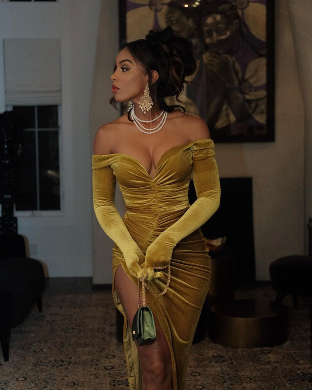 [Image: Fa-Ib-Pl-VUEAIQ42g.jpg]