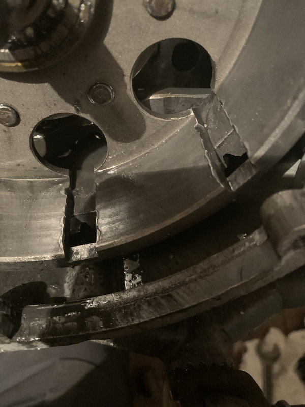 2430B06E-158B-4CBC-BB3E-BBC025C803A9