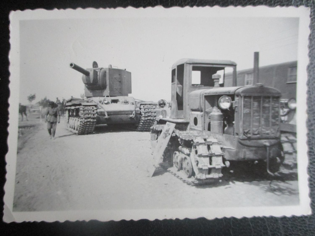 Foto - russischer Panzer   Raupe