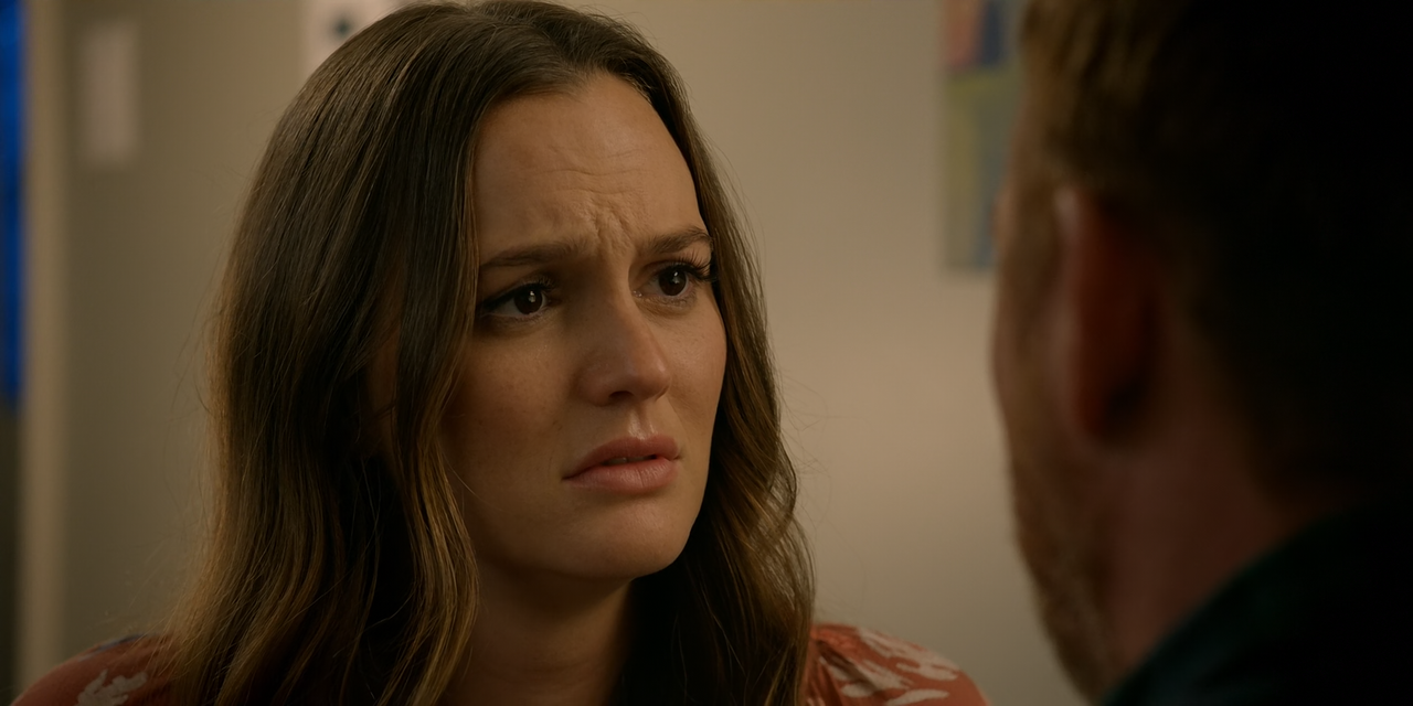 The.Orville.S03E06.Twice.in.a.Lifetime.1080p.10bit.DSNP.WEB-DL.DDP5.1.HEVC-Vyndros.mkv_snapshot_00.5