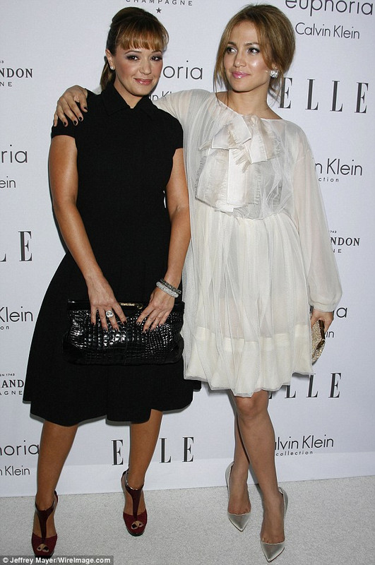 Jennifer Lopez  & Leah Remini