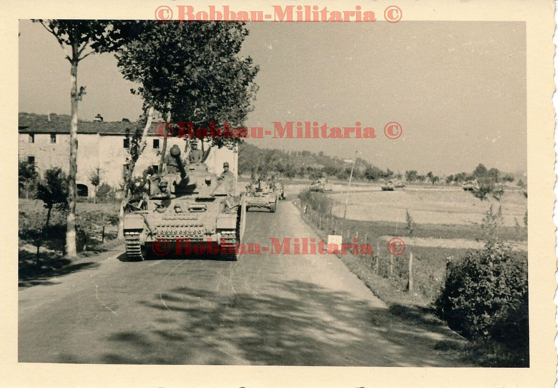 Italien Florenz Panzer Rgt. 26 Panzerkampfwagen IV Langrohr Seitenschürzen1