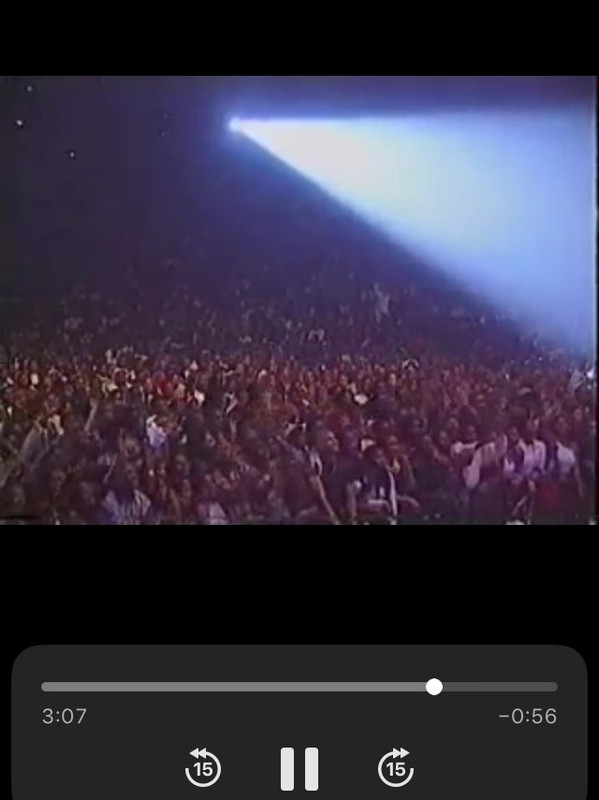 F0FFBDF2-4054-4EE1-B210-59409D539BB1