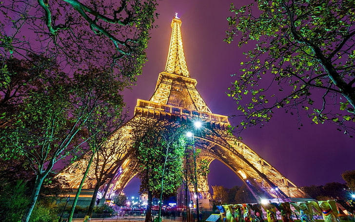 [Image: eiffel-tower-desktop-pictures-wallpaper-preview.jpg]