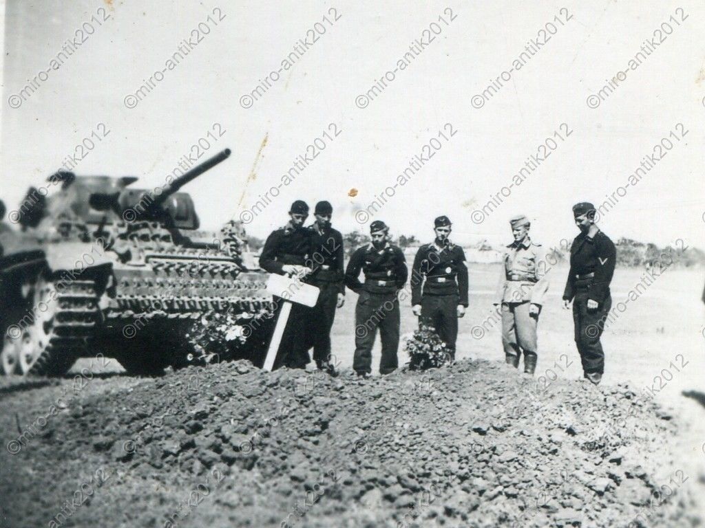 Foto, Panzer-Regiment 6, Panzermänner am Kamerad