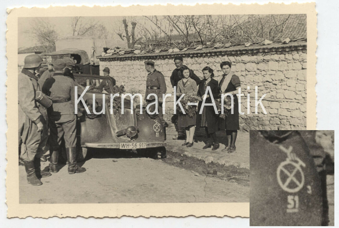 Foto Wehrmacht Aufklärungs Regt. 9 Krad PKW Steyr 220 Emblem Griechenland G