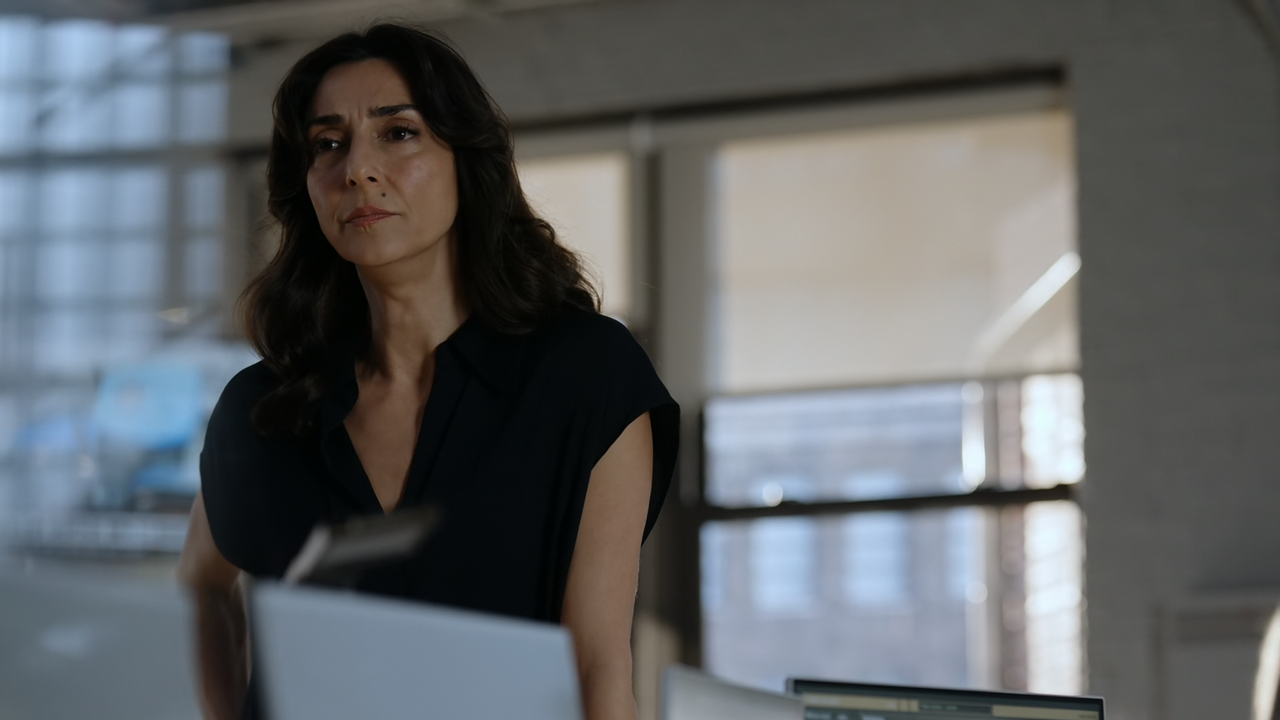 CIA (2026) S01E12 Broken Glass 1080p 10bit AMZN WEB DL DDP5 1 HEVC Vyndros mkv snapshot 15 48 2026