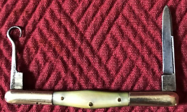 AHFUovXj3zypc7rg0H7YzQ