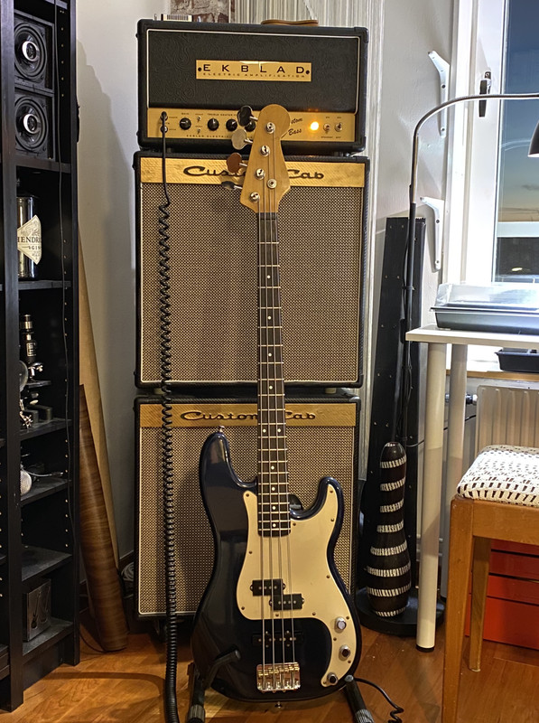 ABD230EC-F6D4-4D8D-A9F9-1F62835BC883