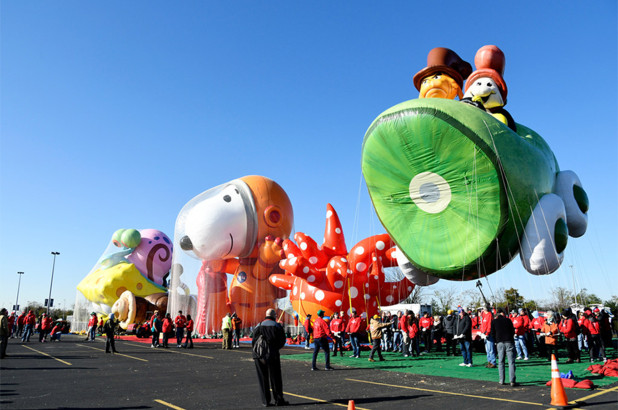 [Image: thanksgiving-parade-balloons.jpg]