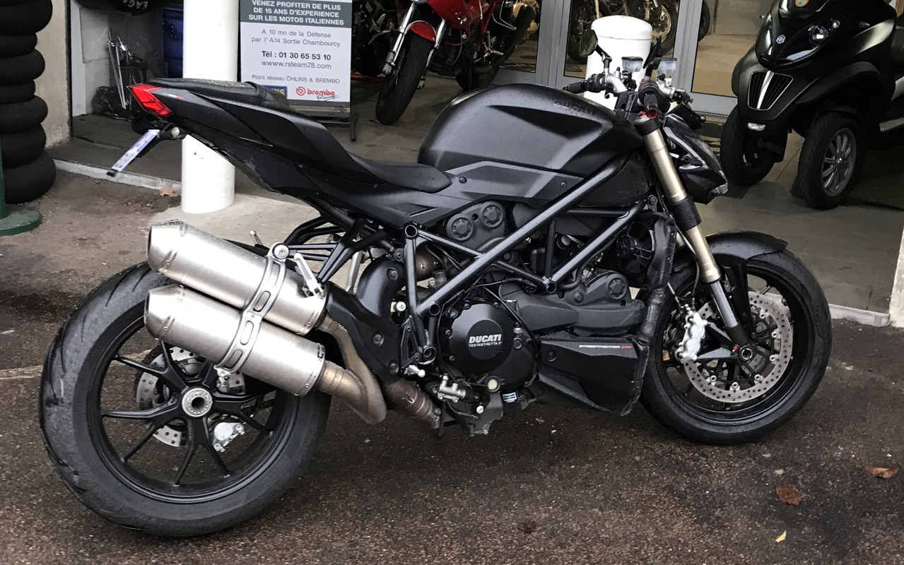 C0980DA0-059C-40AB-99EB-E4A1BE678416