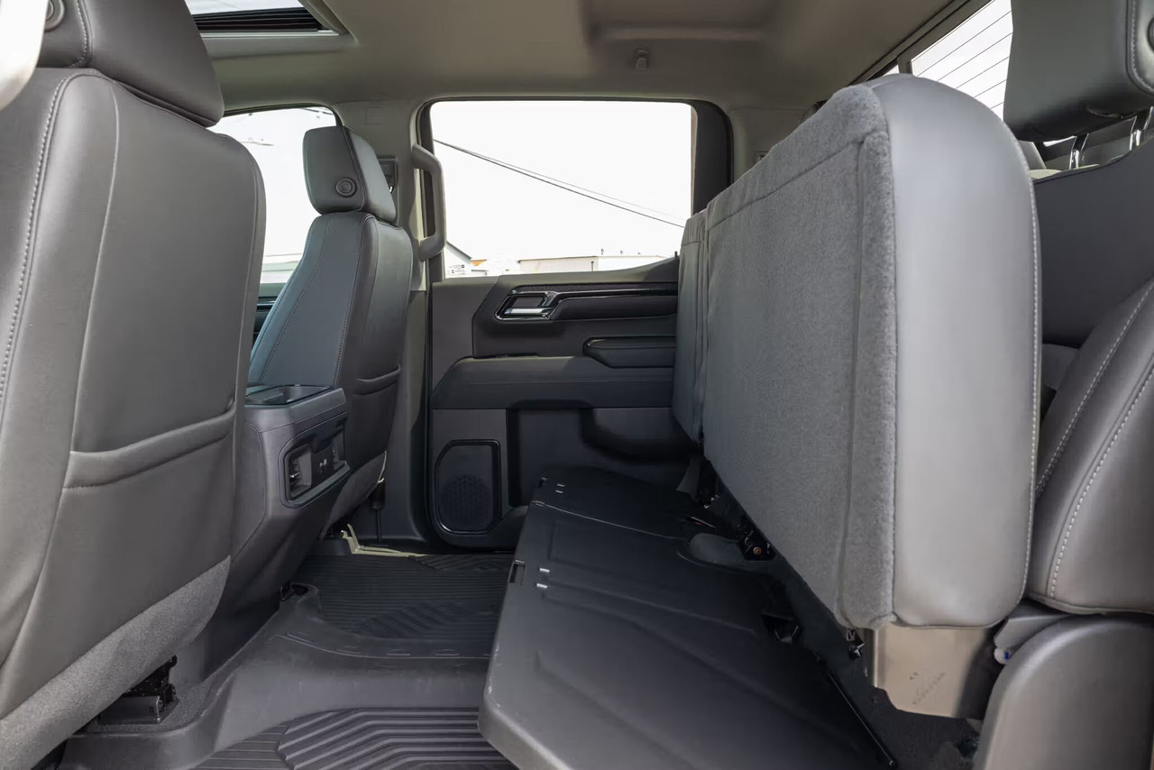 Vehicle thumbnail 11