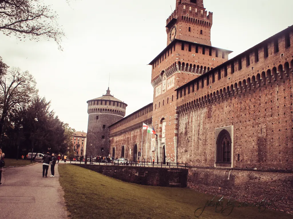 Castello-Sforzesco-02