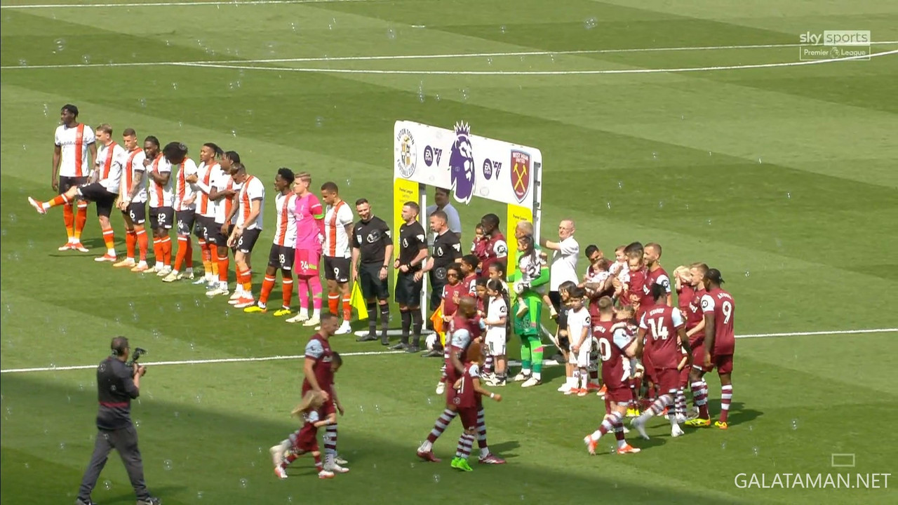 [Image: 05-11-21-25-00-Sky-Sports-Premier-League...51-561.jpg]