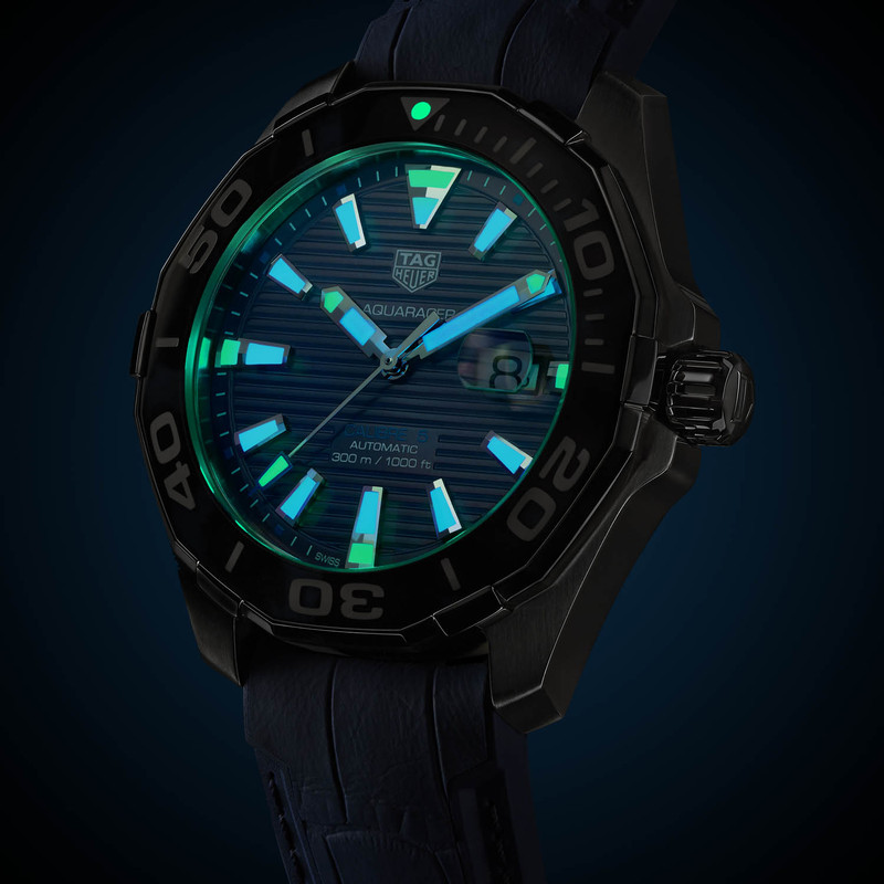 TAG-Heuer-Aquaracer-43mm-Calibre-5-Automatic-Tortoise-Shell-Effect-Blue-WAY201P.FT6178-3
