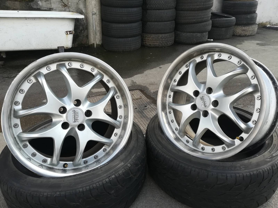 9CCAFFFC-1B09-4A1D-8417-115C56C93F14