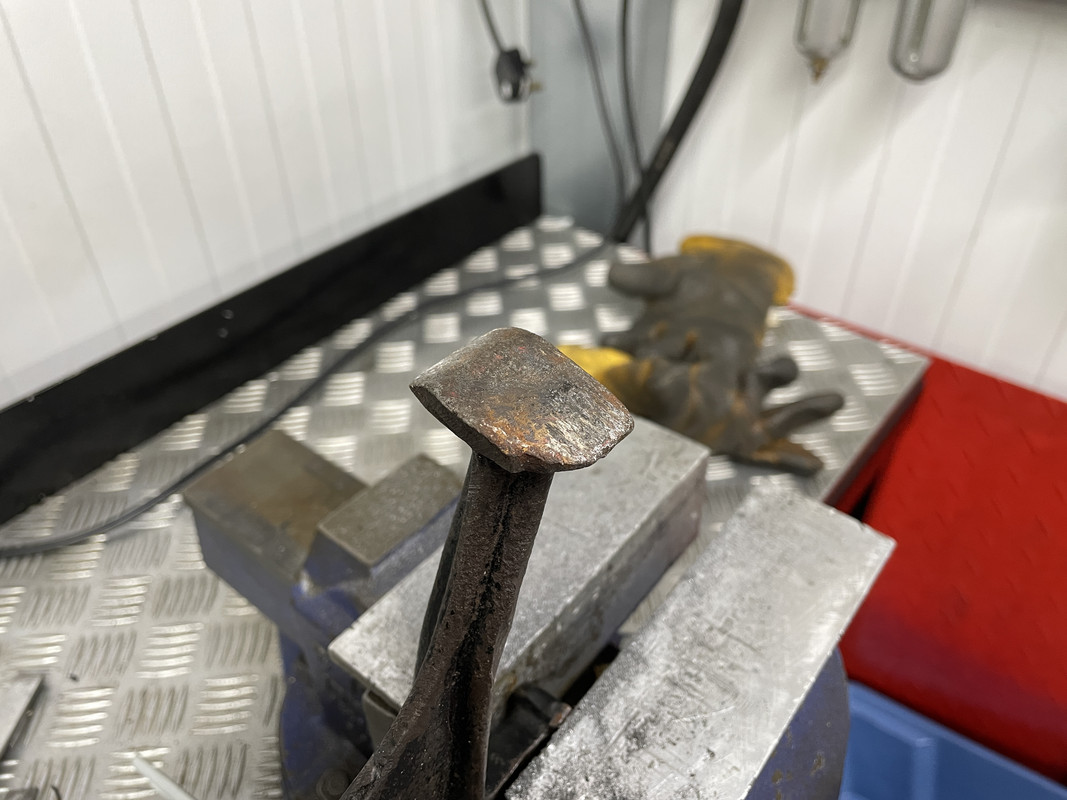 F3D1DFC5-D341-417D-B23C-895C68F11389