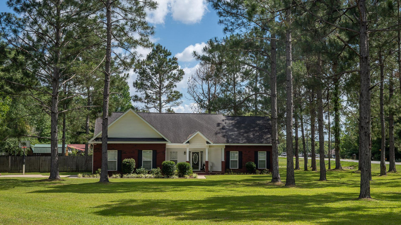 Alabama May Houses 9