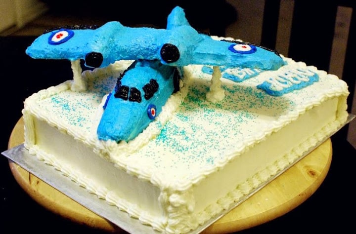 Airplane Birthday Cake 13