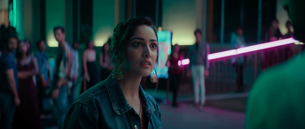 Dhoom Dhaam 2025 WebRip [Hindi + Tamil + Telugu] 480p, 720p, 1080p ESub Screenshot