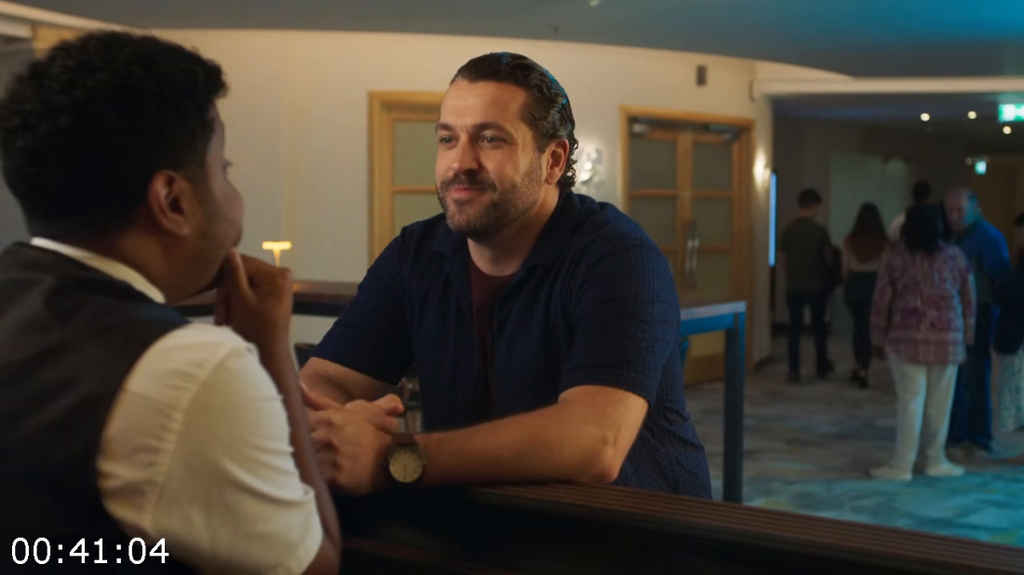 [Kép: The-Good-Ship-Murder-2023-S03E07-Ibiza-7...BONE-F.png]