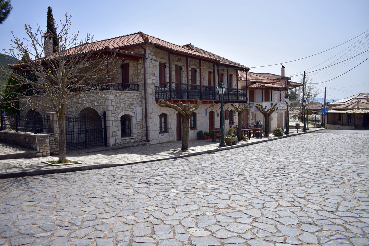 Ελληνικό (8)