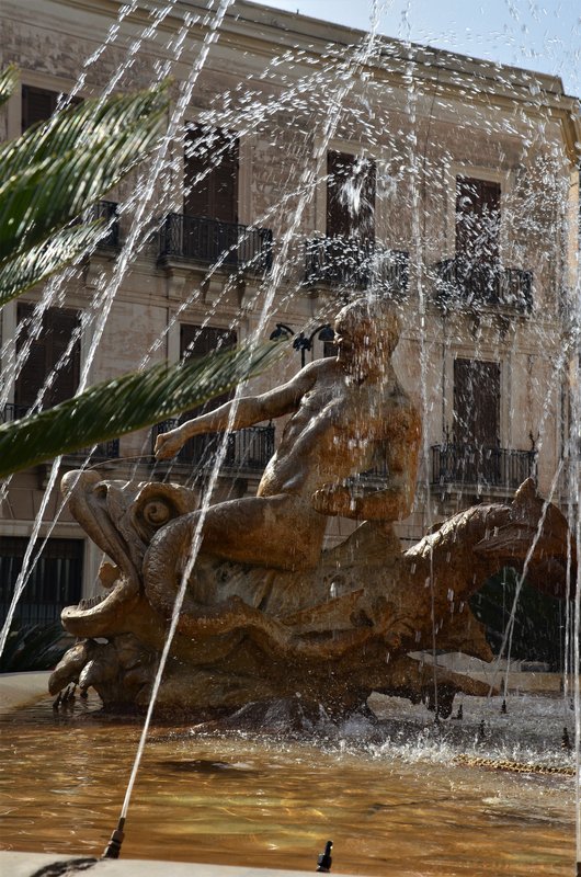 SIRACUSA-26-4-2019 - Italia y sus pueblos-2018/2019/2023 (91)