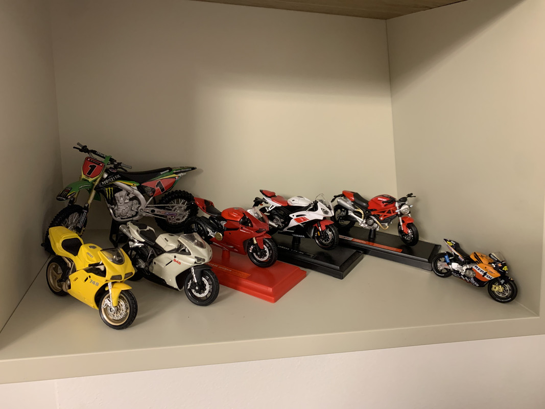 F89A7D15-B238-4D25-ADCE-7A0FFCDA06DE