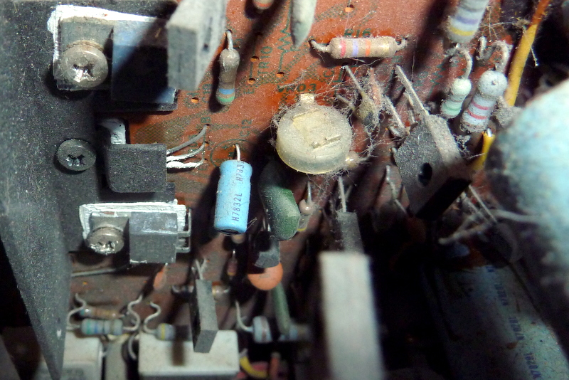 Sansui-AU-721.jpg