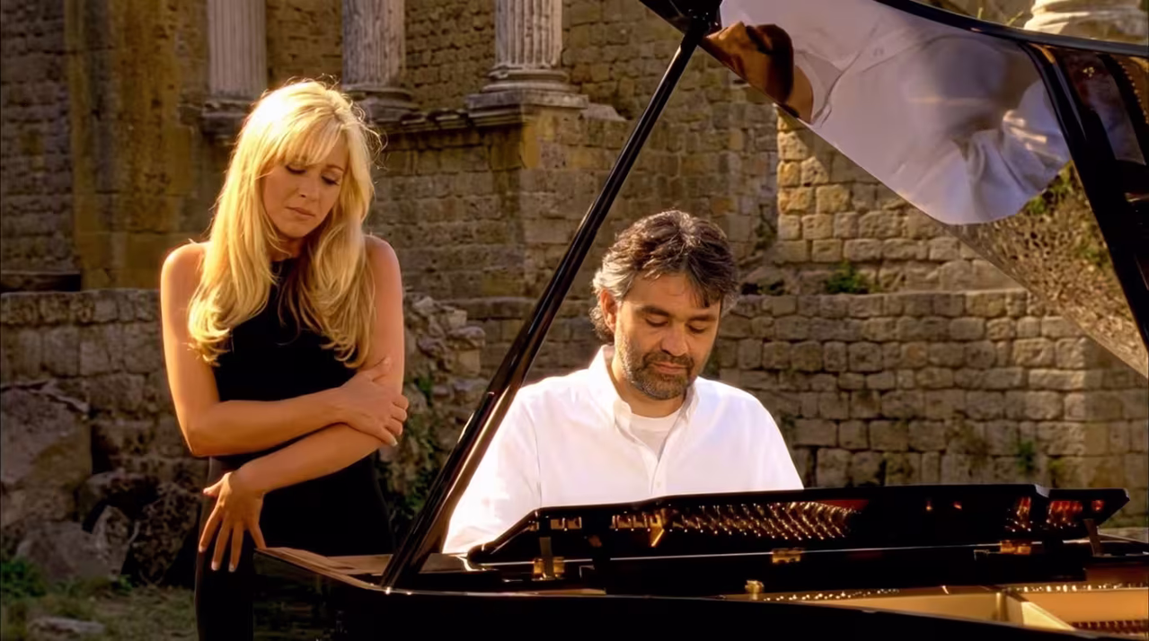 Miniatura del Video Oficial