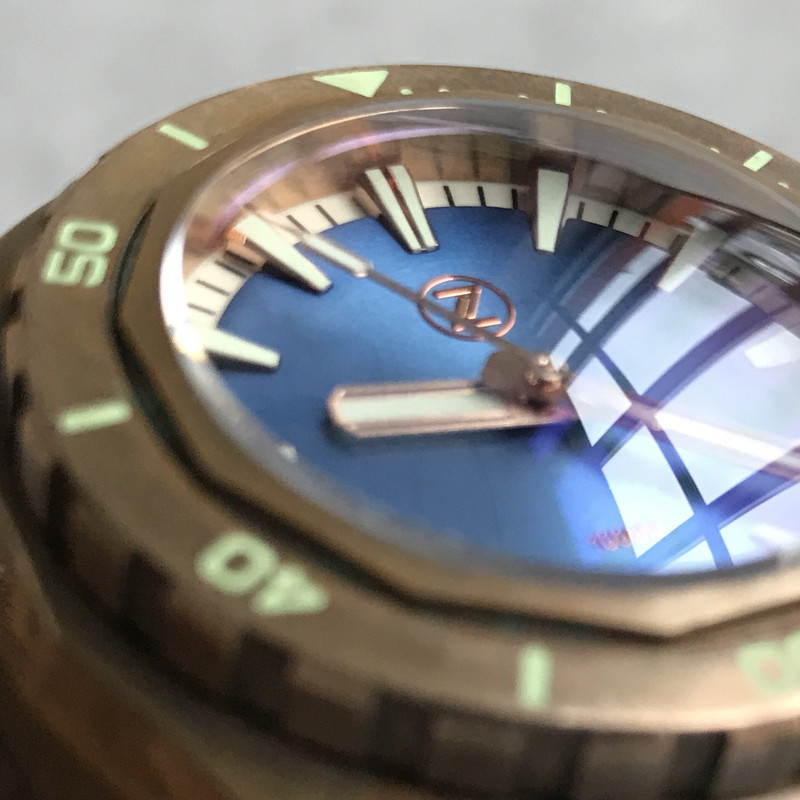 81206239-A8A9-4786-A2AD-99A6F207DFEC