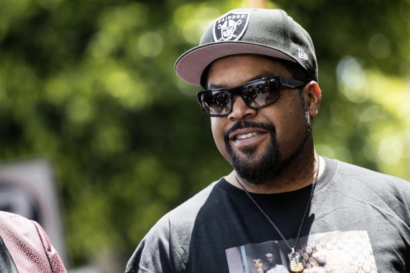 rapper-ice-cube-ada-beberapa-rapper-dan-produser-musik_240317171211-894