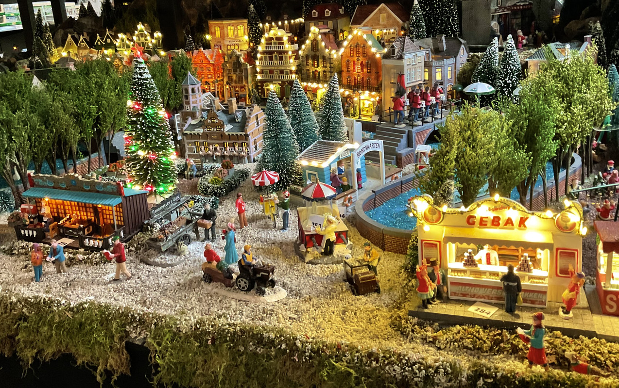 552AC0E5-6170-4657-B04D-B939610C88AA