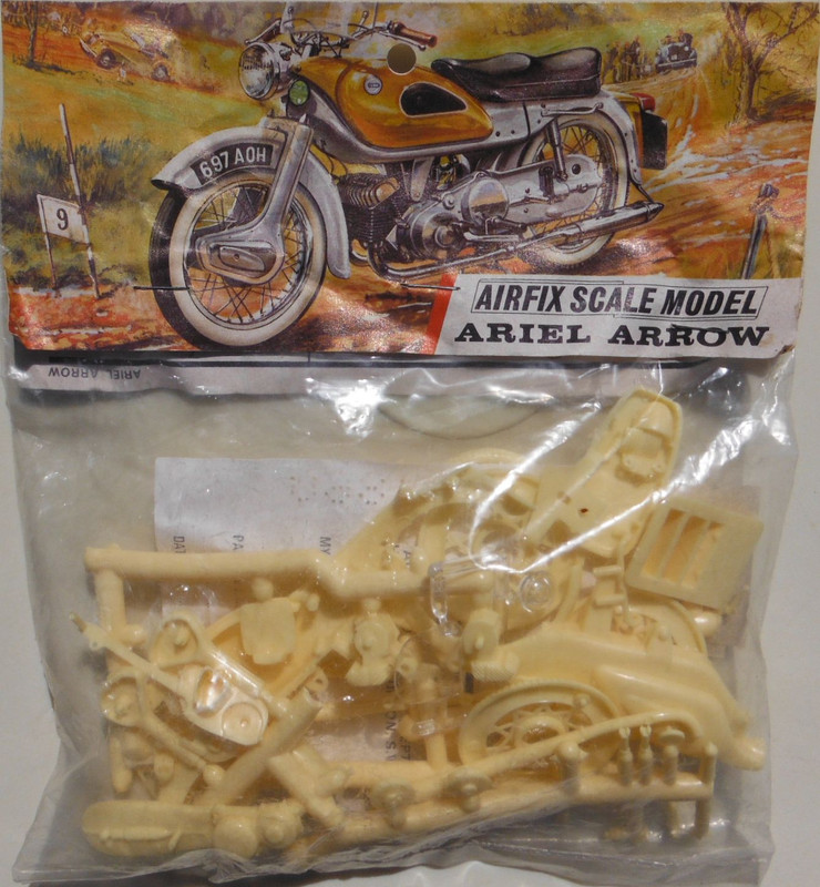 Airfix 16 Ariel Arrow (1635)