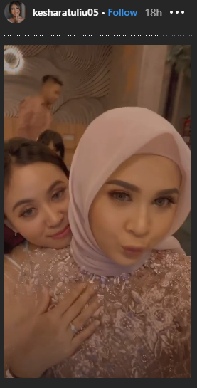 Momen lamaran Kesha Ratuliu dan Adhi Permana Putra