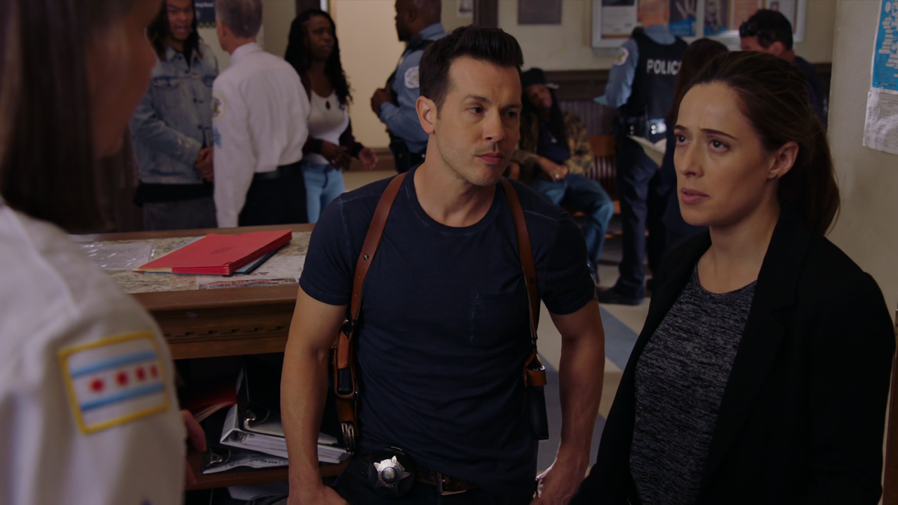 Chicago.P.D.S05E02.The.Thing.About.Heroes.1080p.10bit.AMZN.WEB-D